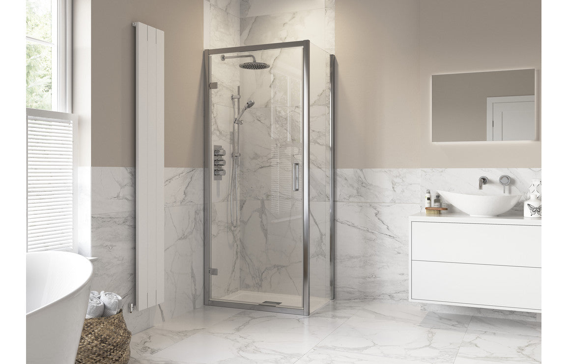 Diamond 900mm Hinged Door - Chrome