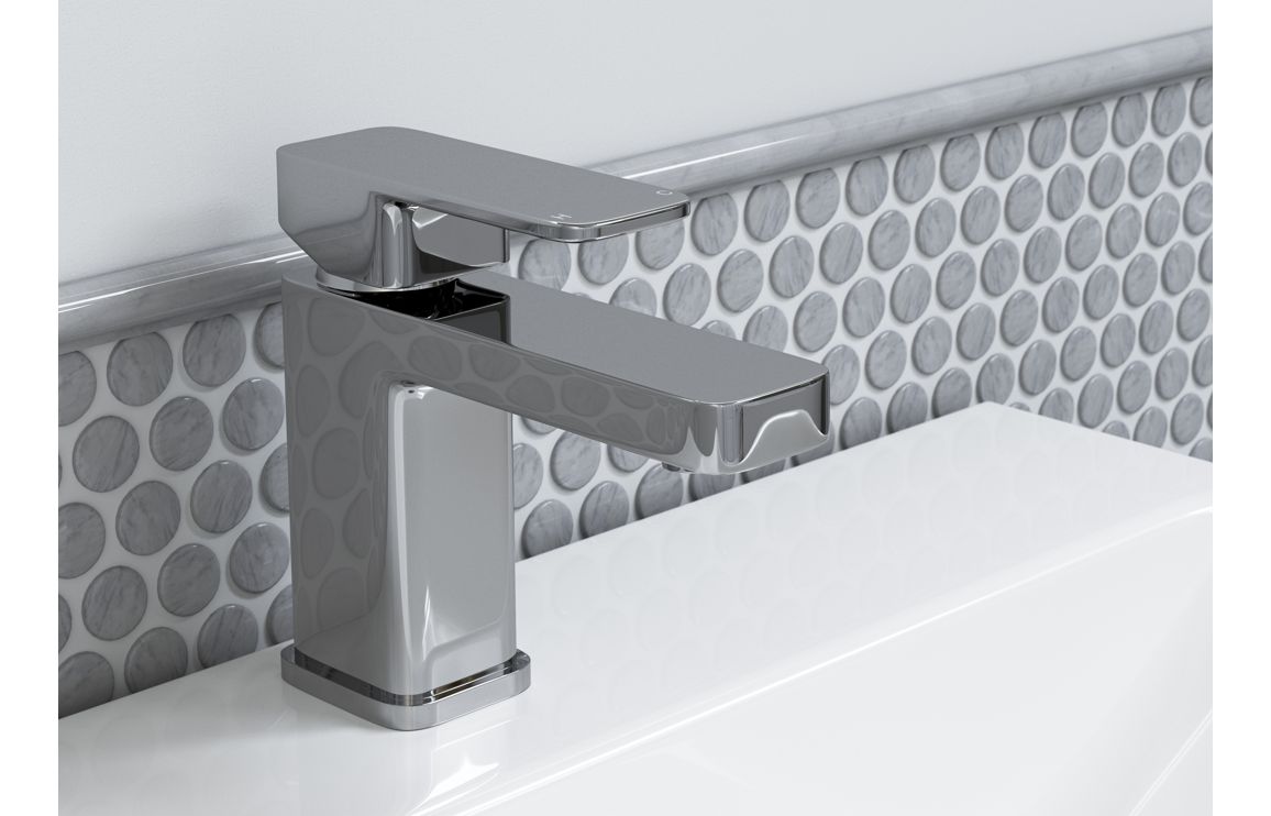 Brienne Bath/Shower Mixer & Bracket - Chrome