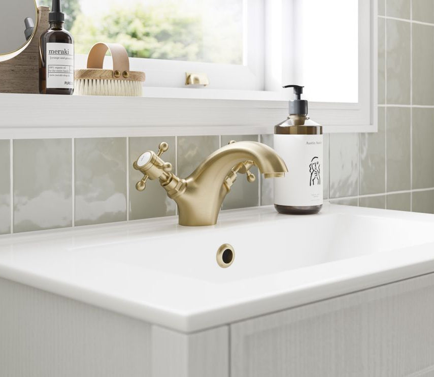 York Bath Pillar Taps - Brushed Brass